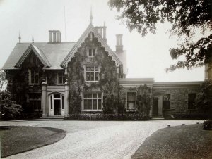 Main, east, front of house, 1928.