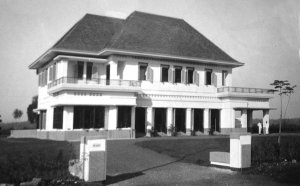 The completed residence, 1932.